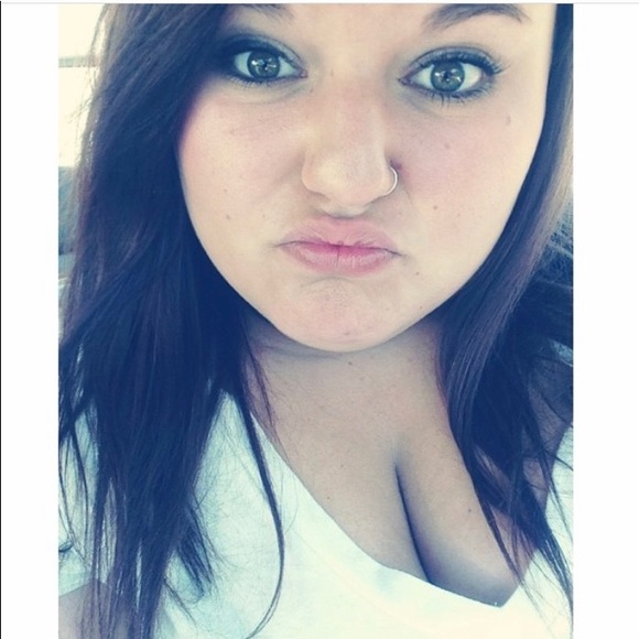 Meet your Posher, Kylee - Picture 4 of 4